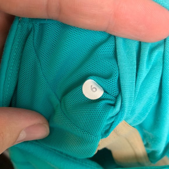 Lululemon Lagoon & White Scoop Neck Tank Top - Picture 6 of 11